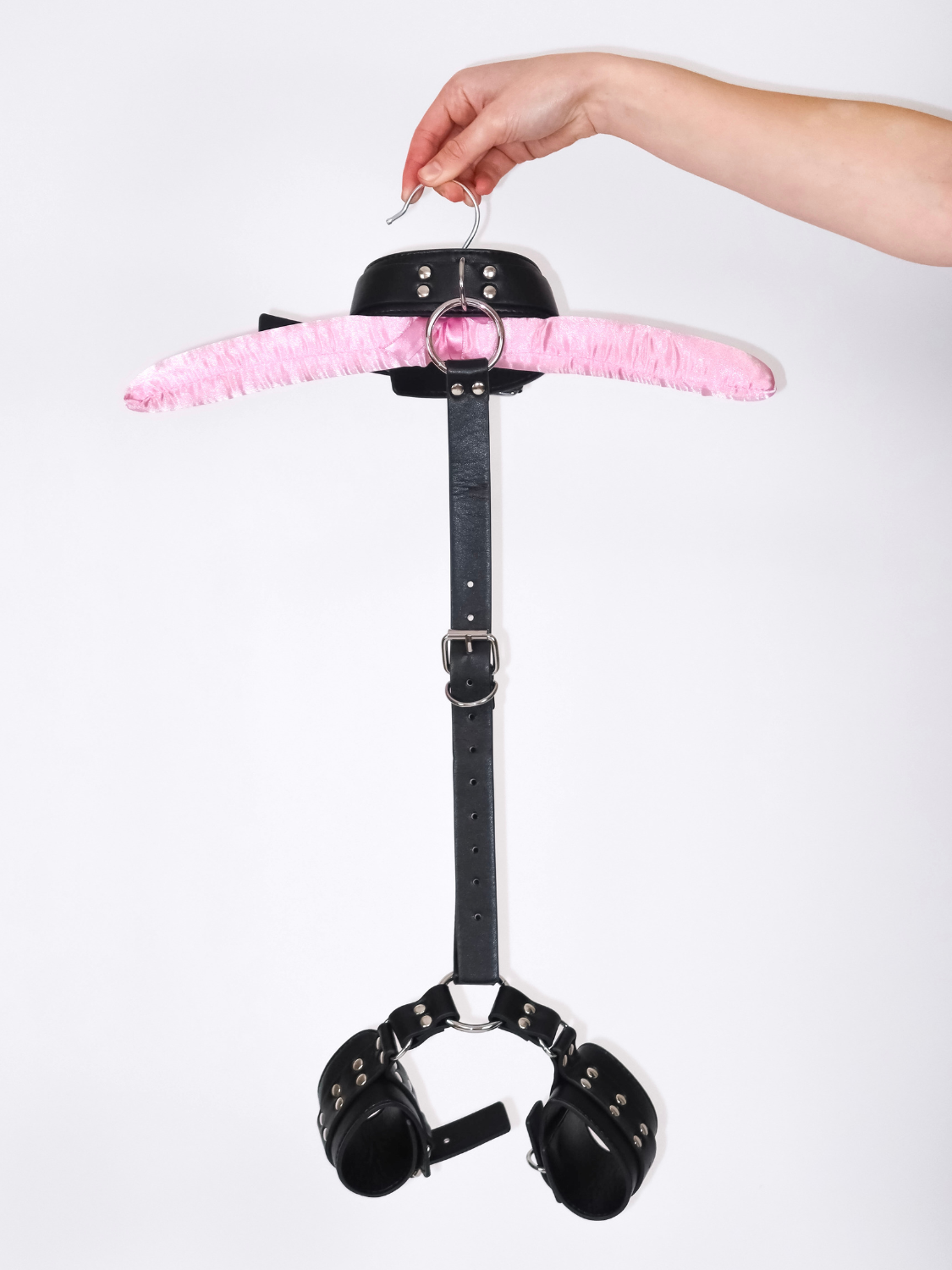 RILEY RESTRAINT HARNESS