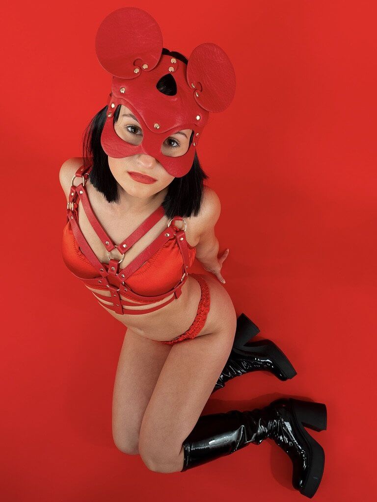 lust_Bonnie_red_Faux corn peel Vegan Leather_festival_mask_Lolli Wraps_Australia