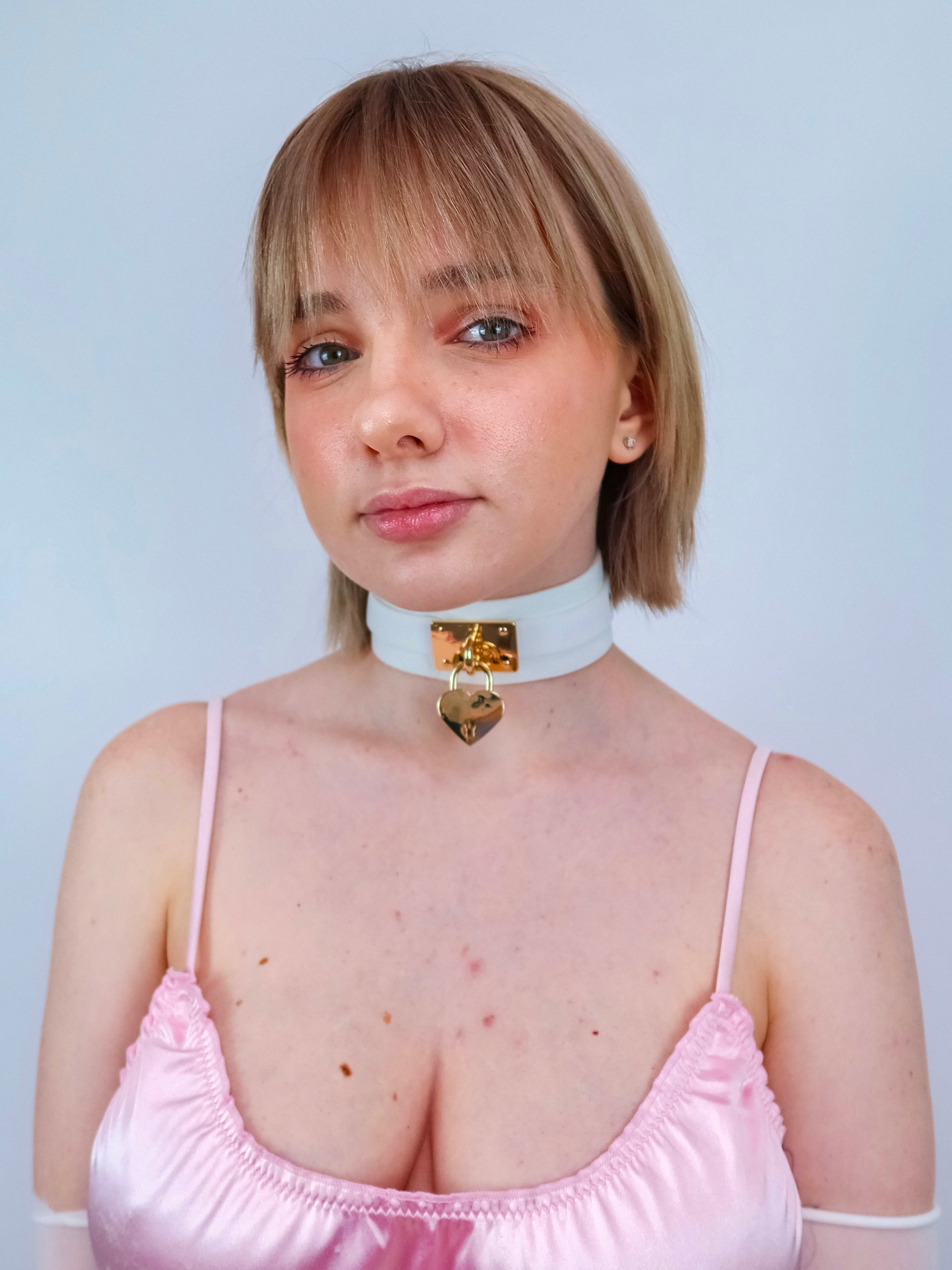 JASMINE HEART CHOKER