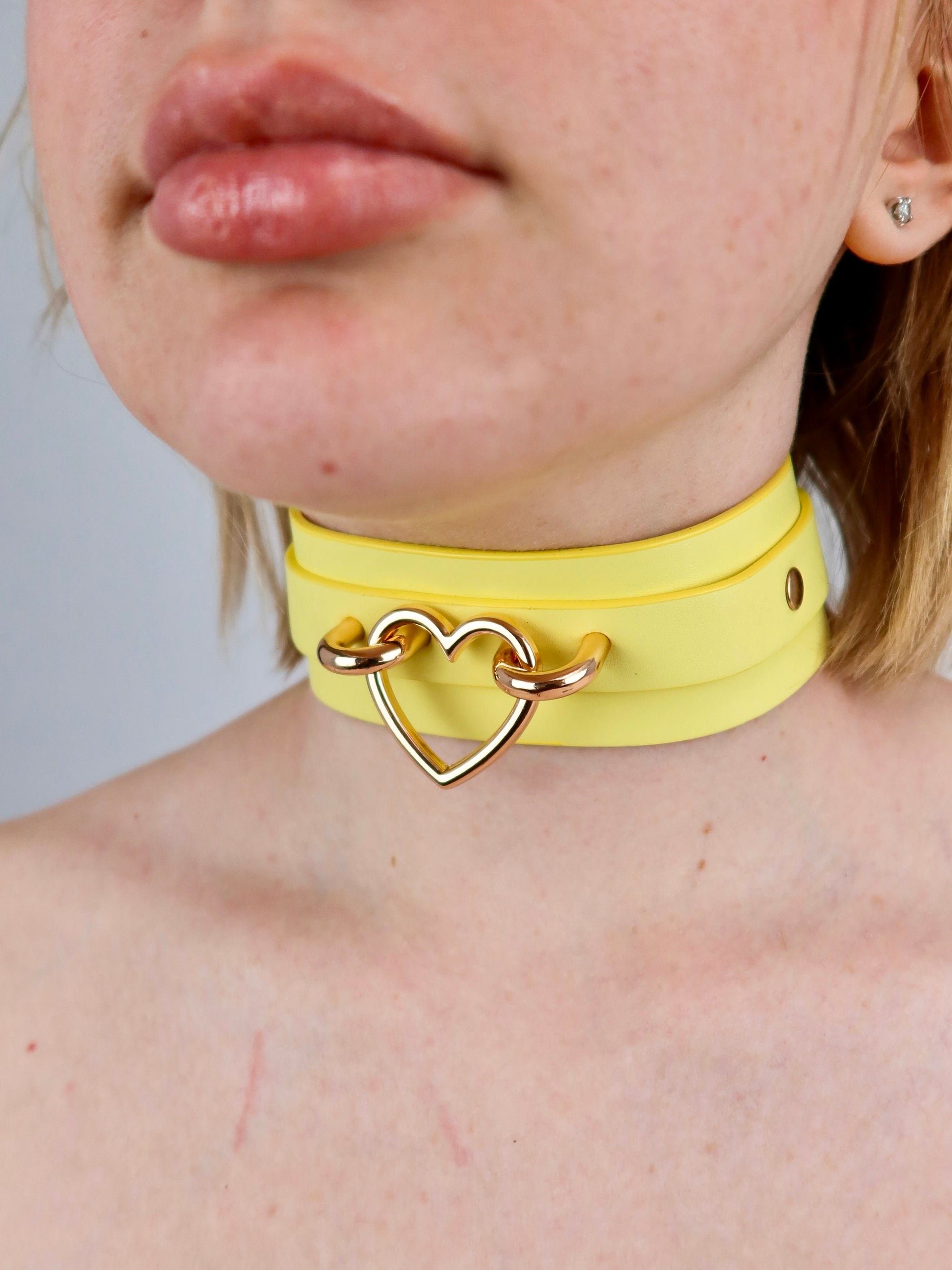 SIMONE HEART CHOKER