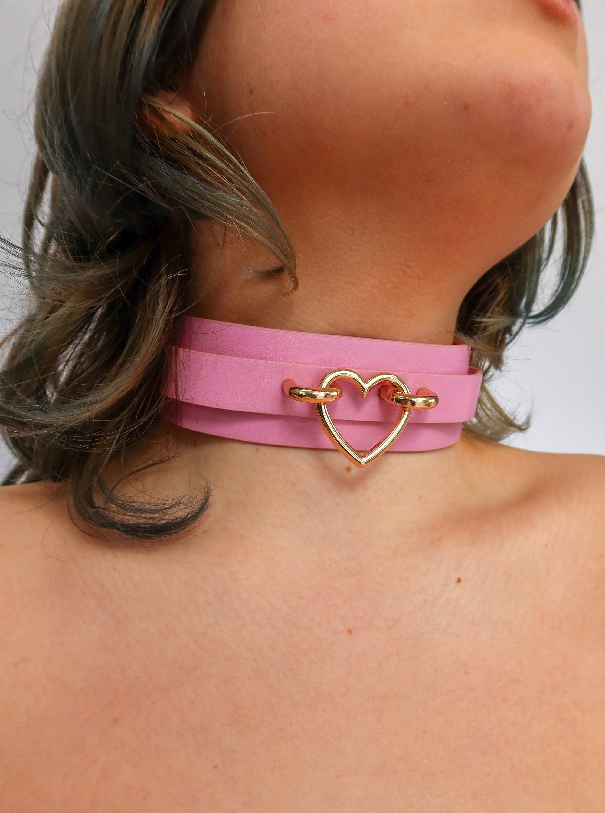 SIMONE HEART CHOKER